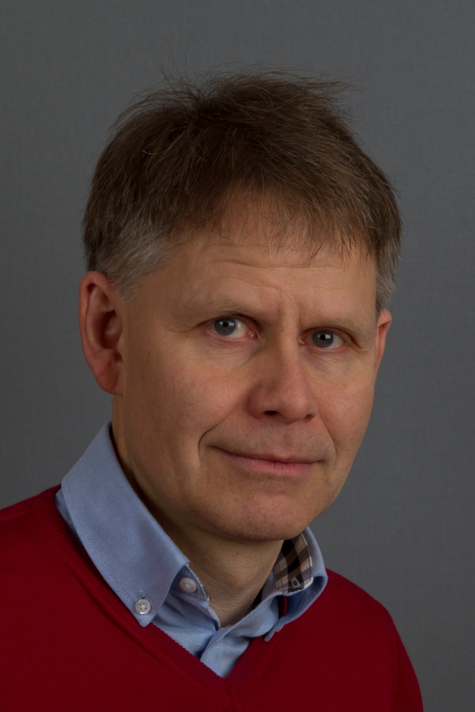 Valur-02-2012-(3)