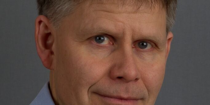 Valur-02-2012-(3)